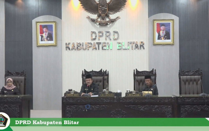 Paripurna Dprd Kabupaten Blitar Dalam Penyampaian Pandangan Umum Fraksi